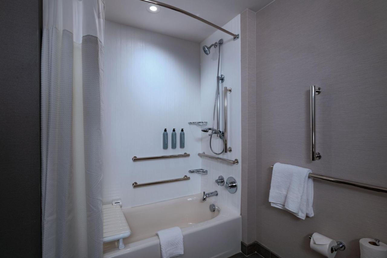 Courtyard By Marriott Colorado Springs North, Air Force Academy Otel Dış mekan fotoğraf